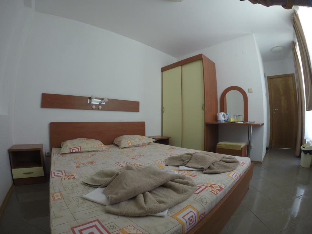 Hotel Filland Sozopol Quarto foto
