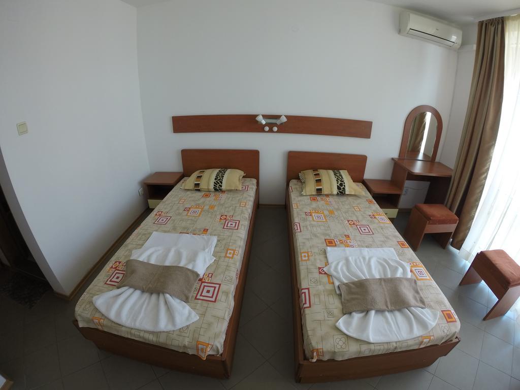 Hotel Filland Sozopol Quarto foto